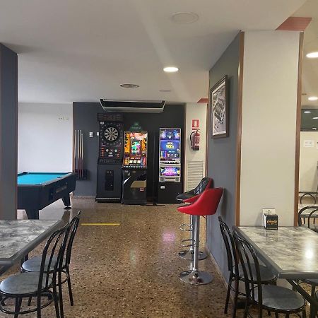 Hotel Reina Isabel Lleida Esterno foto
