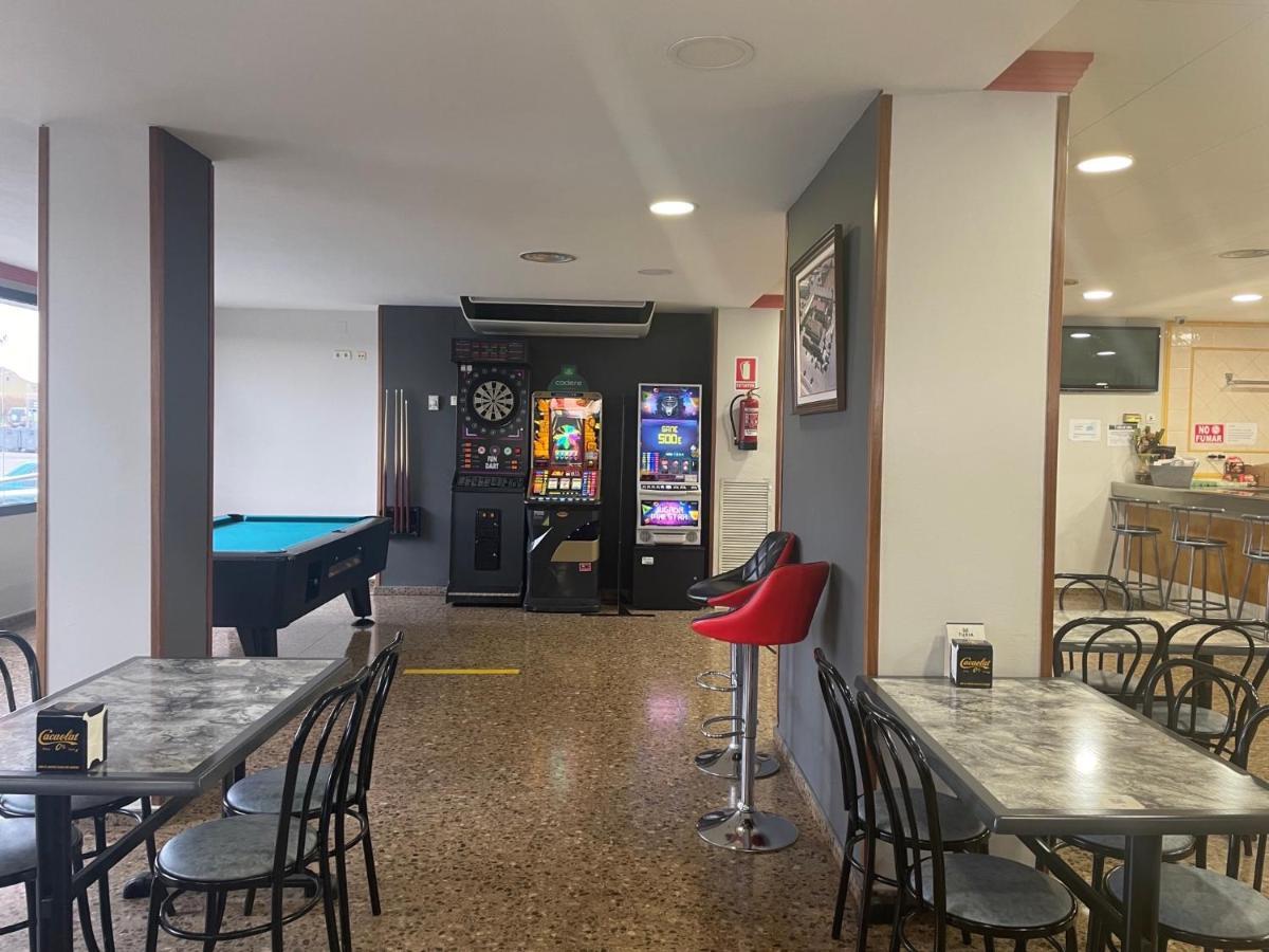 Hotel Reina Isabel Lleida Esterno foto