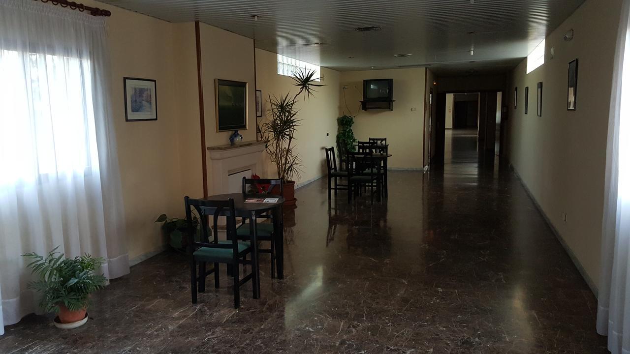 Hotel Reina Isabel Lleida Esterno foto