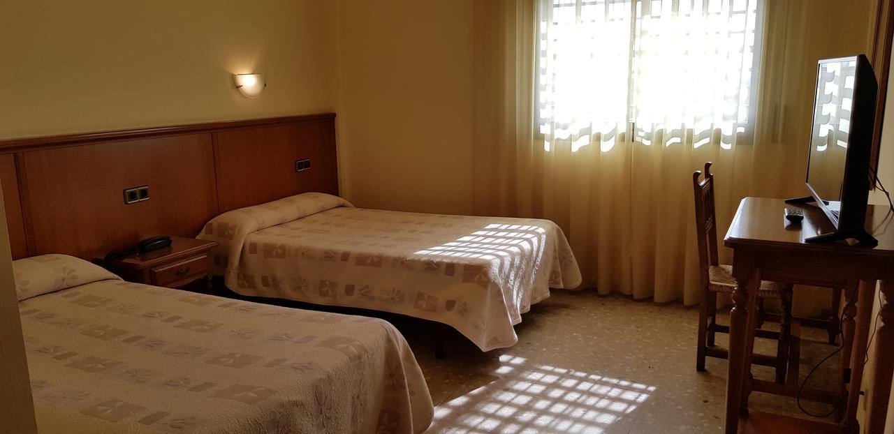 Hotel Reina Isabel Lleida Esterno foto