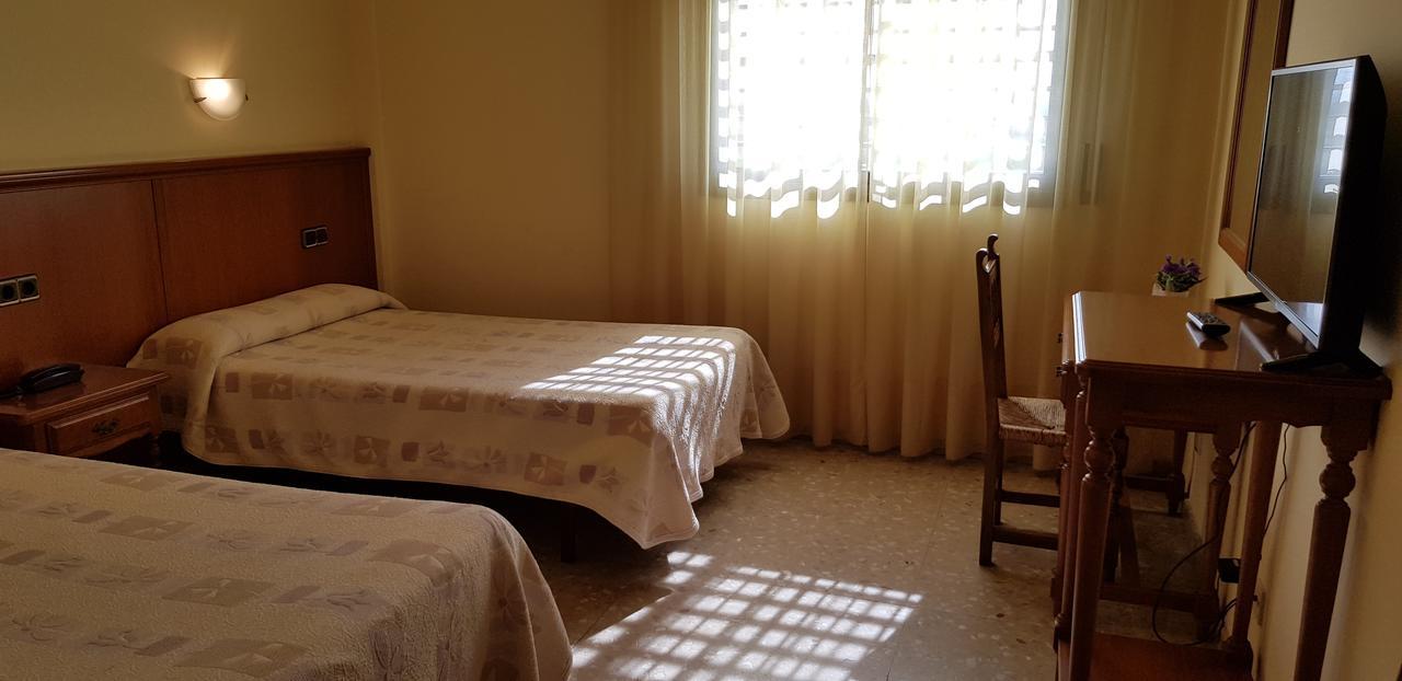 Hotel Reina Isabel Lleida Esterno foto